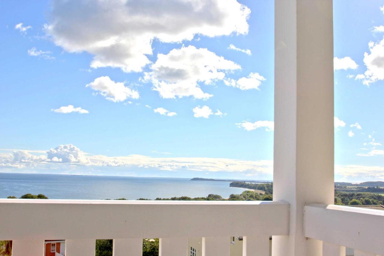 Mit Meerblick Und Balkon, Gratis Nutzung Vom Ahoi Erlebnisbad Und Sauna In Sellin - Meeresblick Fewo 27 괴렌 외부 사진
